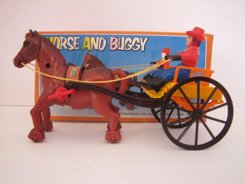 Vintage Plastic Tommerry Wagon Horse and Buggy Wind up Toy korea MTU