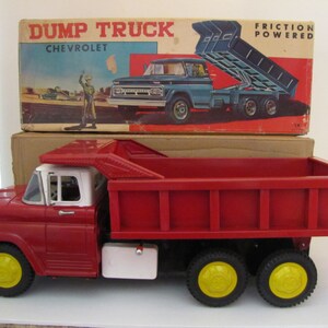 Chevrolet Dump Truck image 1