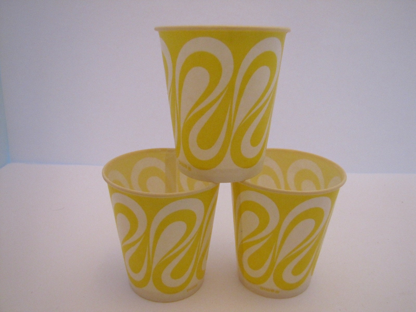 Vintage Dixie Cups, 1960's Dixie Disposable Paper Cups, Wax Finish, Unused  Set of 6, 8 Oz, 1960's Mod Design, Mid Century Decor 