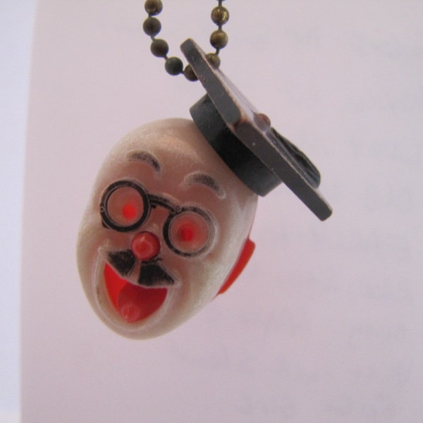 vintage Plastic College Professor Clown Head Gradute Novelty Keychain (USA) 1950