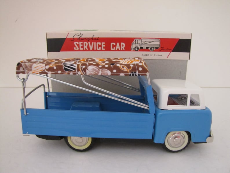 MF 112 Vintage Shanghai China Service Car Tin Toy