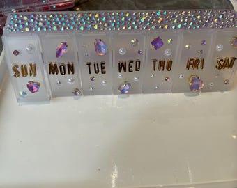 Organizador de pastillas Bedazzled de 7 días extra grande