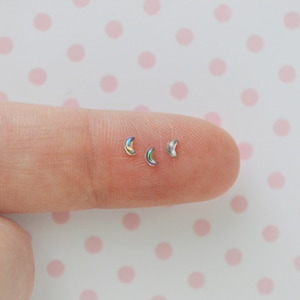 3mm Tiny Kawaii Clear Iridescent Crescent Moon Rhinestone Flatback Resin Supplies Nail Art Decoden Cabochons - set of 200
