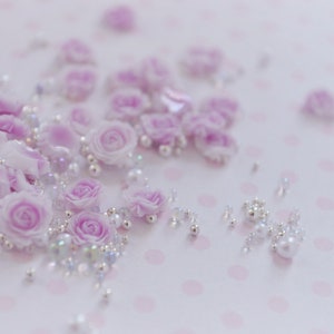 Pastel Purple Rose & Pearl Nail Charms: Kawaii Decoden Cabochons (1 Set)