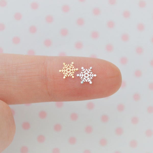 6mm Tiny Kawaii Gold or Silver Snowflake Metal Glitter Resin Supplies Nail Art Decoden Slime - set of 50