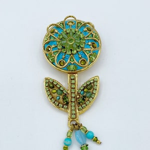 Vibrant Michal Golan Ceramic Rhinestone & Enamel Gold Tone Daisy Flower Pin
