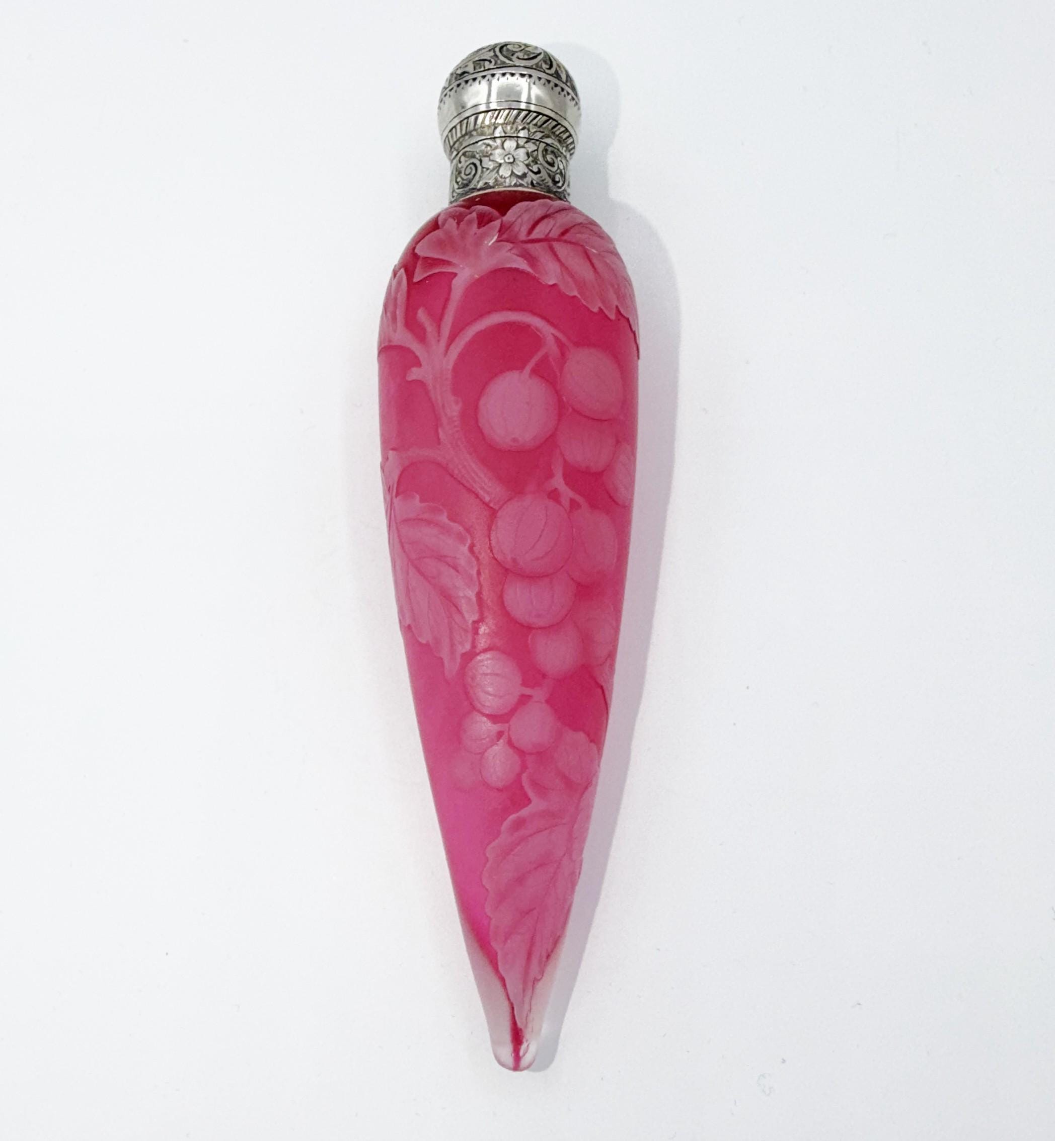 Thomas Webb Glass Perfume Bottle - Etsy Sweden