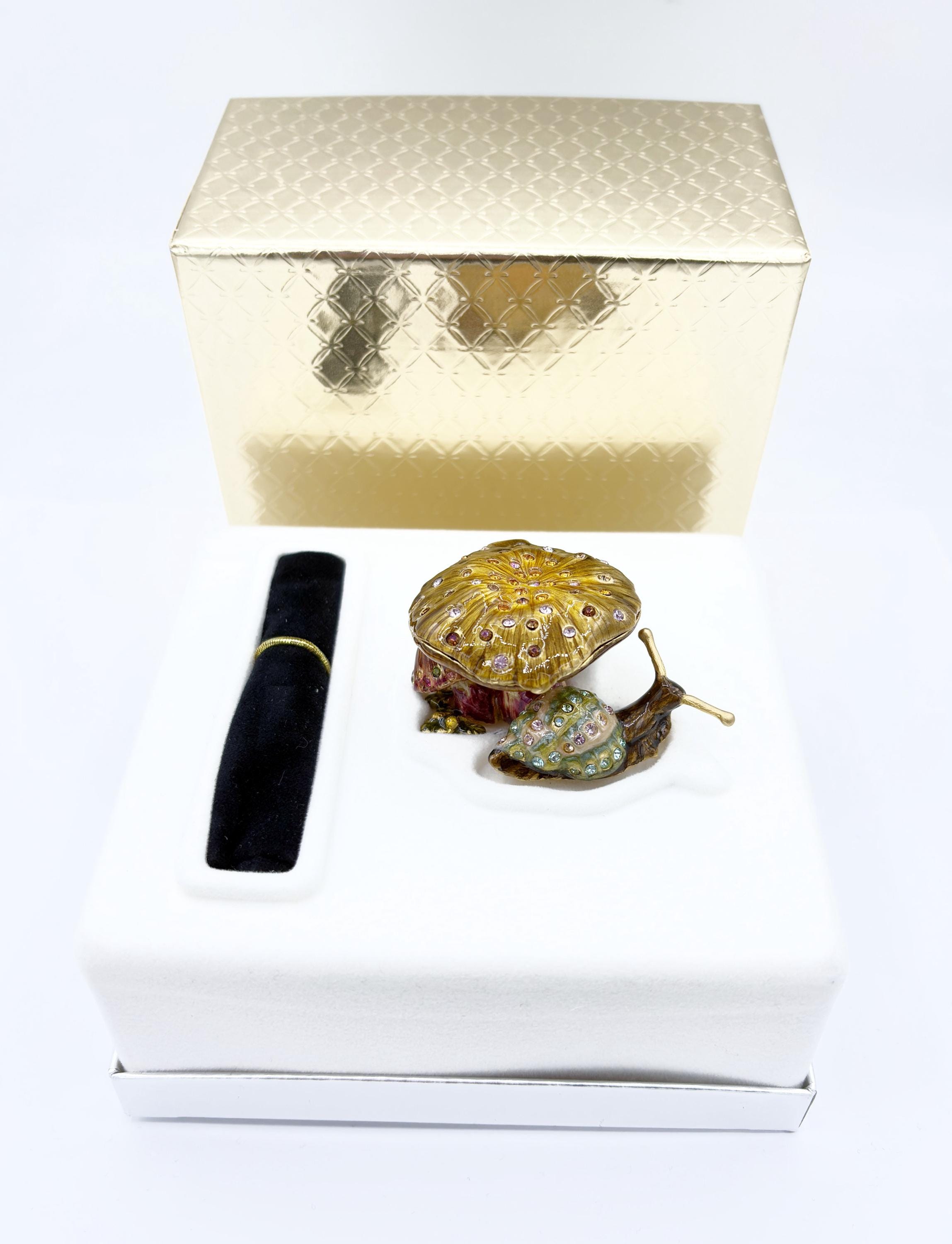 Estee lauder vintage compacts - Etsy 日本