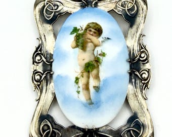 William Kerr Art Nouveau Sterling Silver Pin/Pendant w/ Winged Putti & Grapes