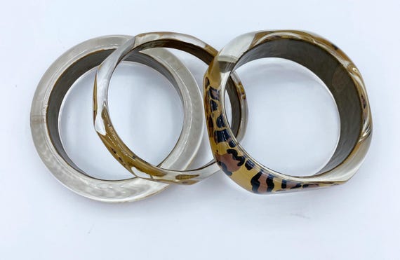 3 Pc Set of Lucite Leopard Print Bangle Bracelets - image 3