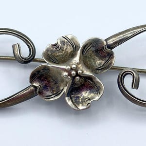 Vintage Sterling Silver Stuart Nye Dogwood Flower Pin