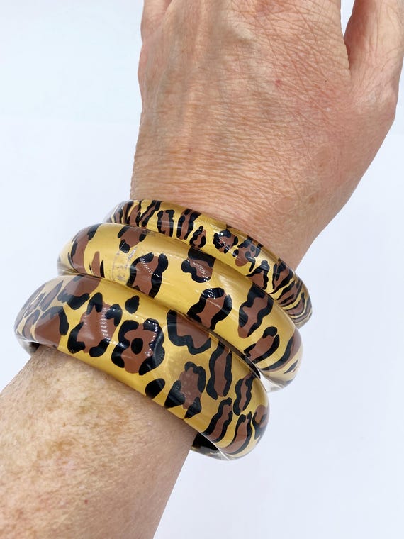 3 Pc Set of Lucite Leopard Print Bangle Bracelets - image 4