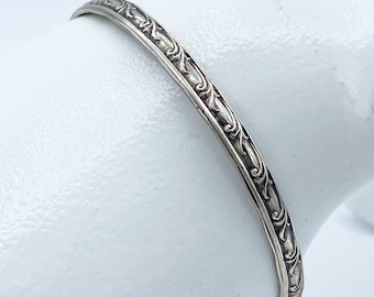 Gorgeous Danecraft Vintage Sterling Silver Bangle Bracelet w/ Leafy Motif