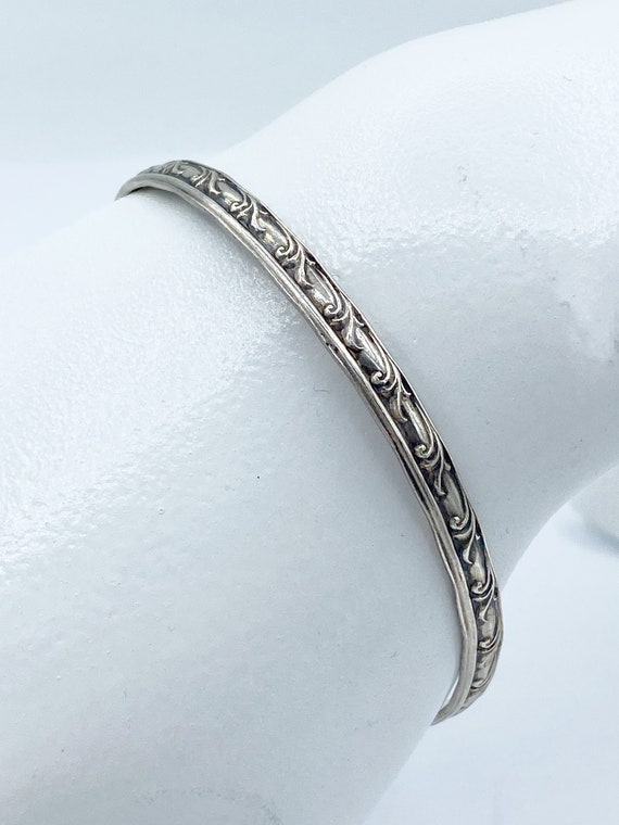Gorgeous Vintage Sterling Silver Bangle Bracelet w