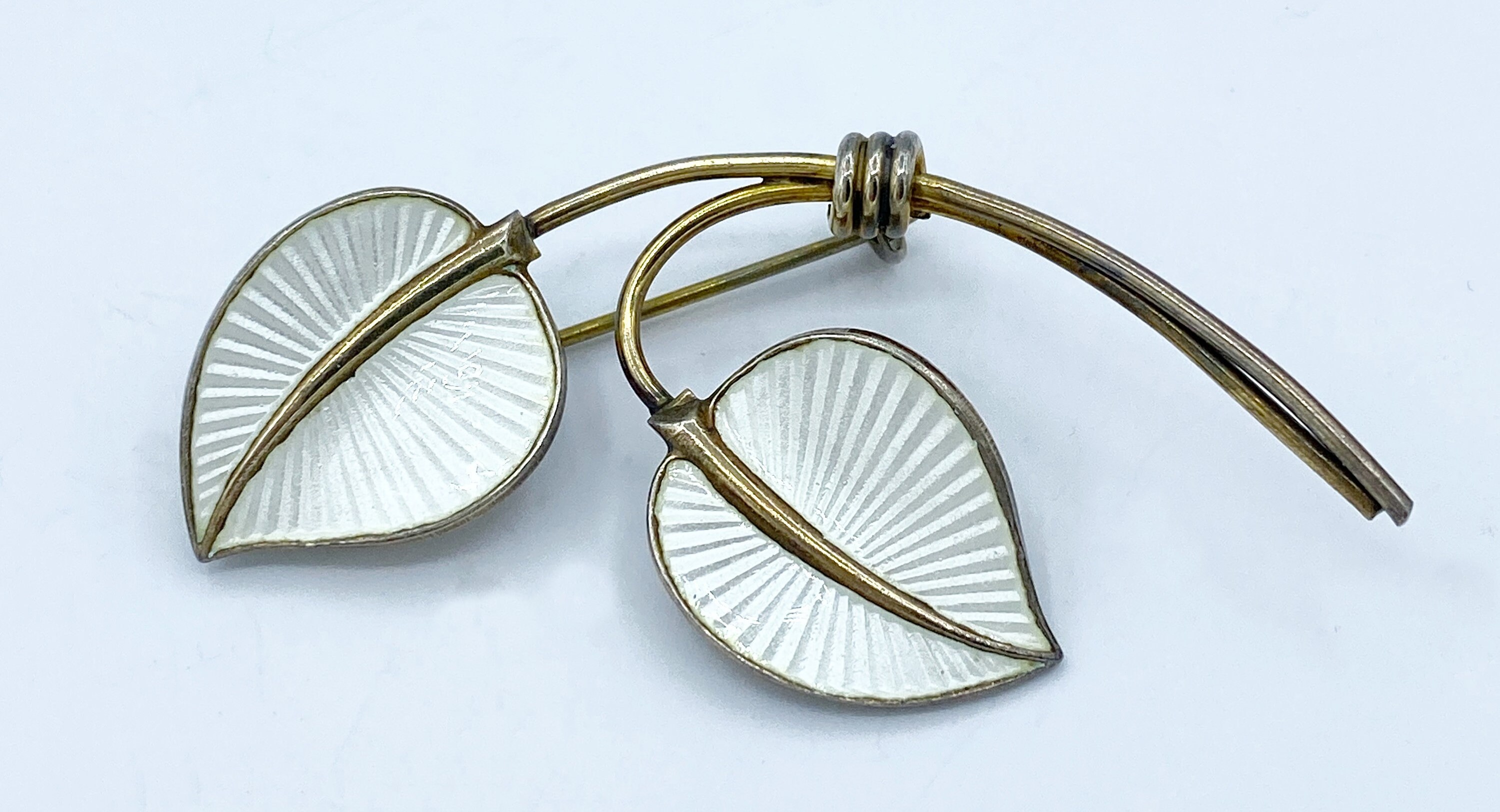 Norway enamel brooch - Etsy 日本