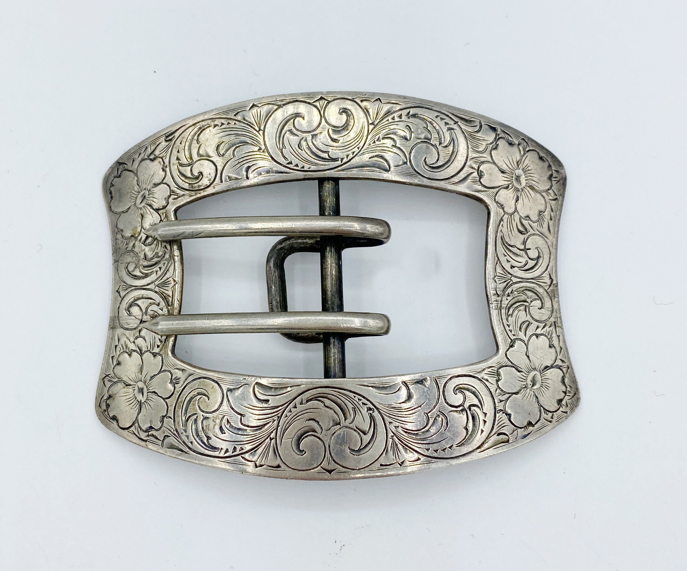 ANTIQUE WILLIAM KERR SIGNED STERLING ART NOUVEAU DESIGN BELT BUCKLE #5188 Art Nouveau Sterling Buckle by William Kerr – Pippin Vintage  main image 4