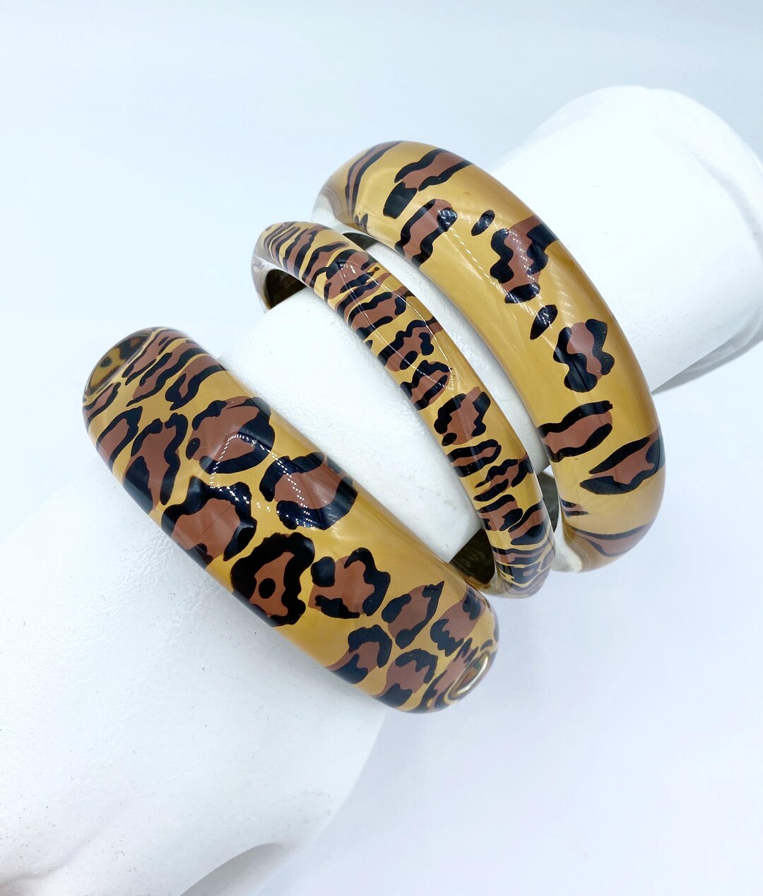 3 PC Set of Lucite Leopard Print Bangle Bracelets, image size:1080x1268