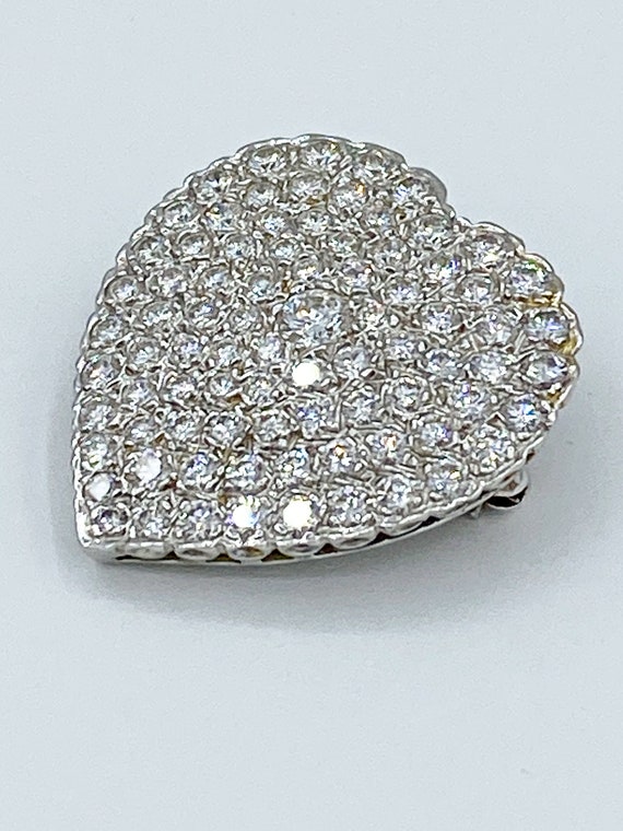 Gorgeous Glittering Vintage 18k Pave Diamond Hear… - image 3