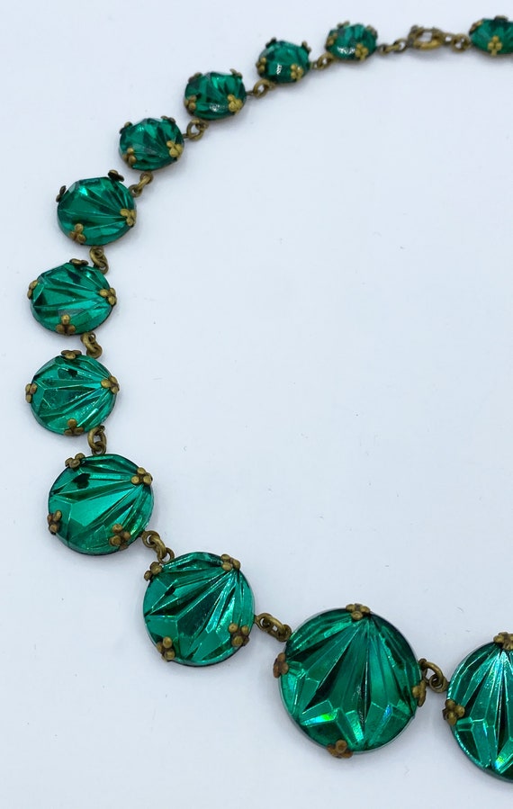 Art Deco Green Vauxhall Glass Graduated Necklace … - image 6