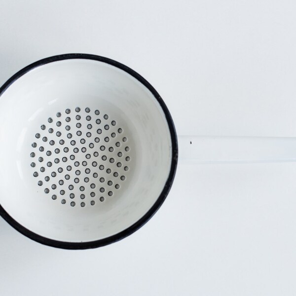 Enamel colander - Enamel strainer - White strainer - Soviet enamelware - Russain retro - Made in USSR