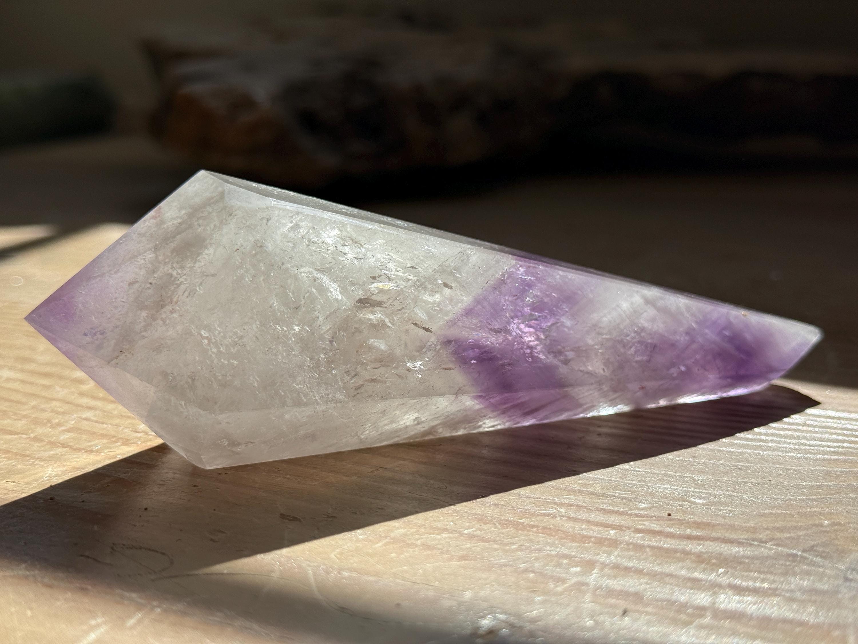 大型5.75インチアメジストポイント | 研磨クリスタルワンド | パープル