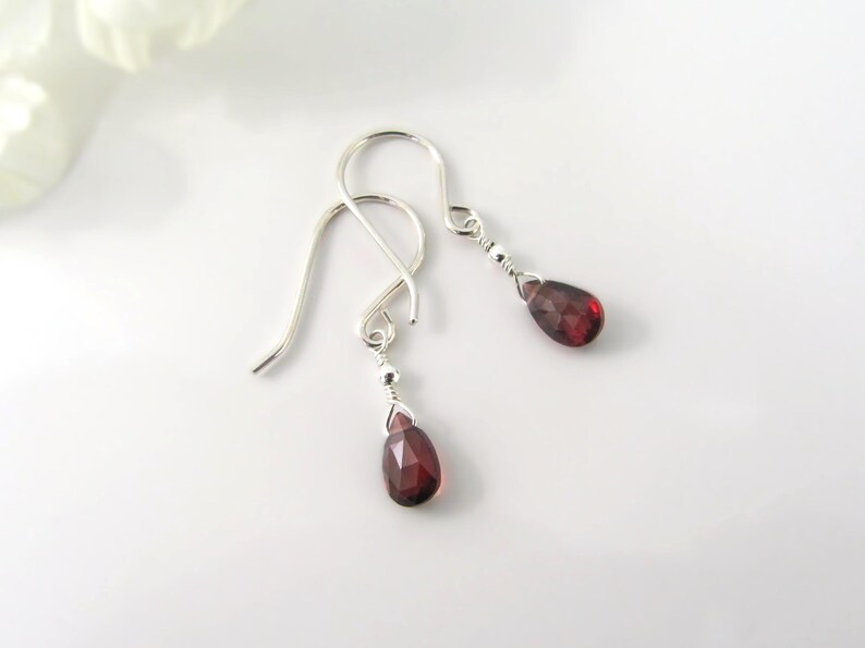 sterling silver garnet earrings