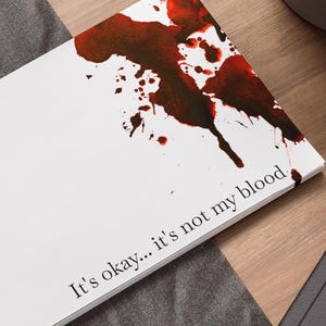 Bloc de notas de escenas de crimen sangrientas: un divertido regalo de papelería de oficina