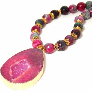 Purple Pink Quartz Crystal, Agate Stone, Gold Plated Bold Beaded Gemstone Pendant Statement Necklace