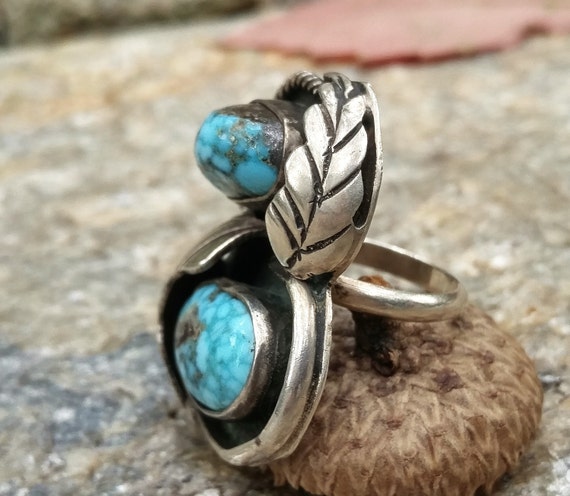 Vintage Navajo Raw Stone Turquoise Ring Sterling … - image 8