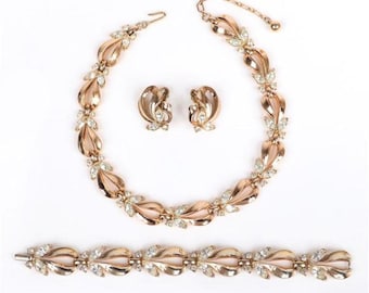 Trifari Necklace - Etsy