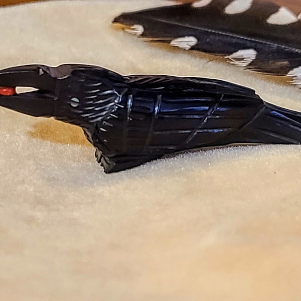 Zuni Fetishes Raven Fetish Carving Black Jet Crow with Red Bead Eugene Mahooty Native American Indian Art