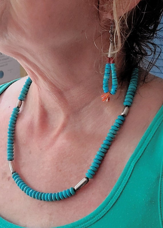 Museum Quality Vintage Santo Domingo Graduating Turquoise Heishi Native American Jewelry Silver Necklace Museum Quality Vintage Santo Domingo Graduating Turquoise Heishi Native American Jewelry Silver Necklace