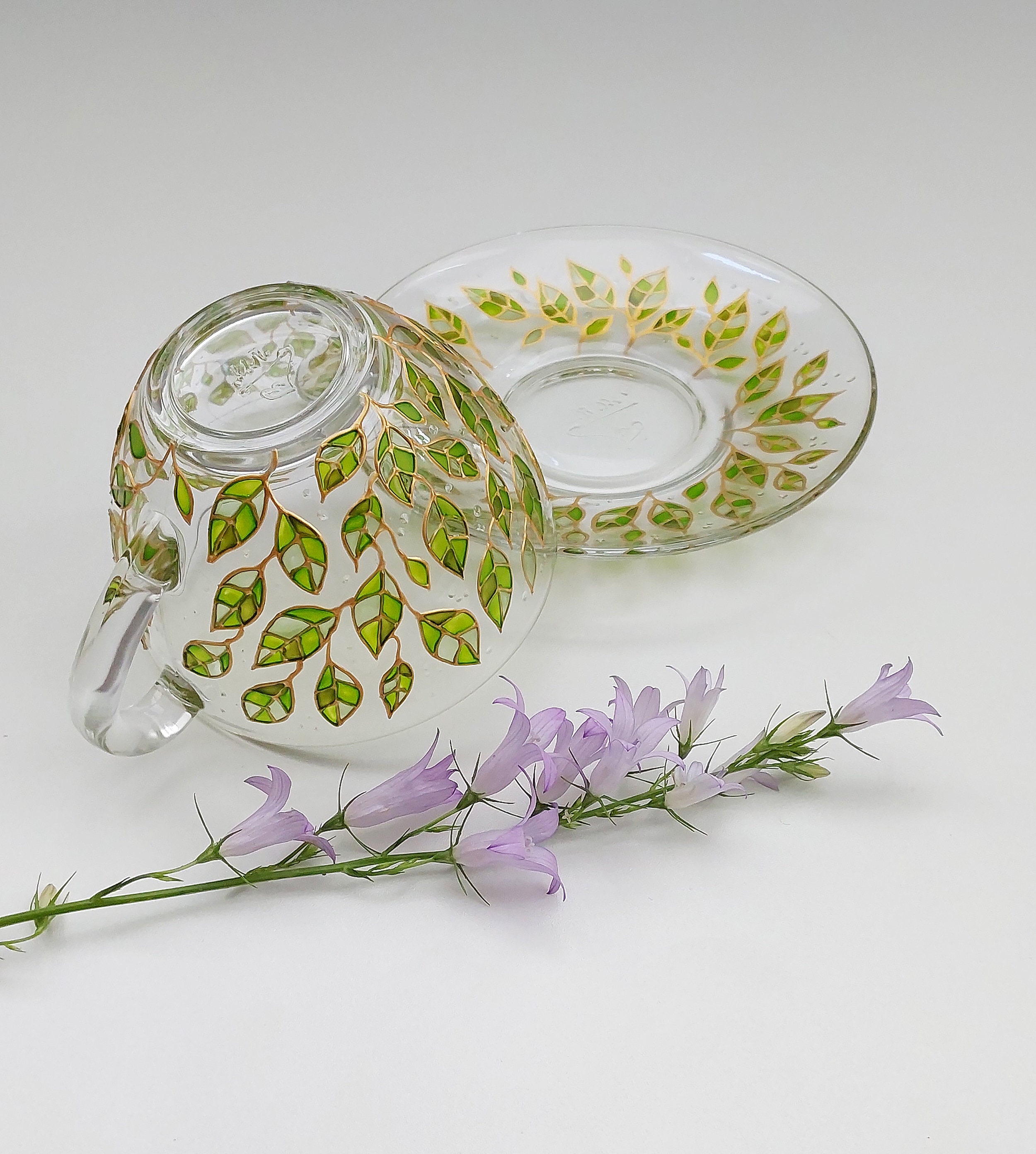 手描きの花柄ティーカップ＆ソーサーセット：ボタニカルデコレーション 