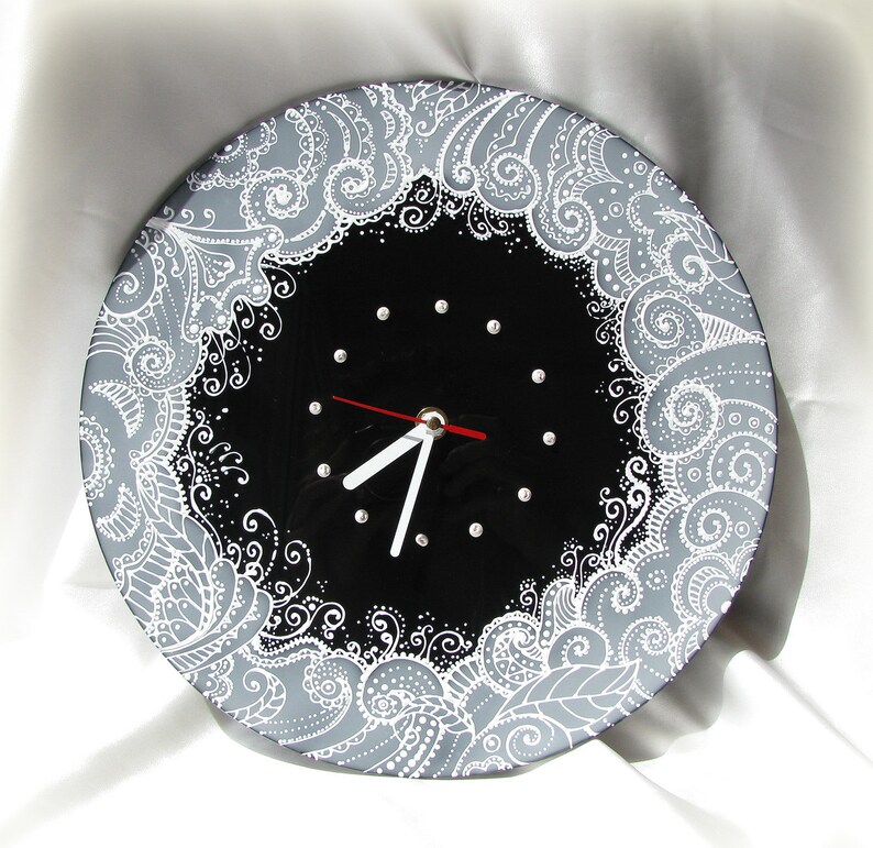 Fantasy black & white modern round art wall clock silent wall Etsy