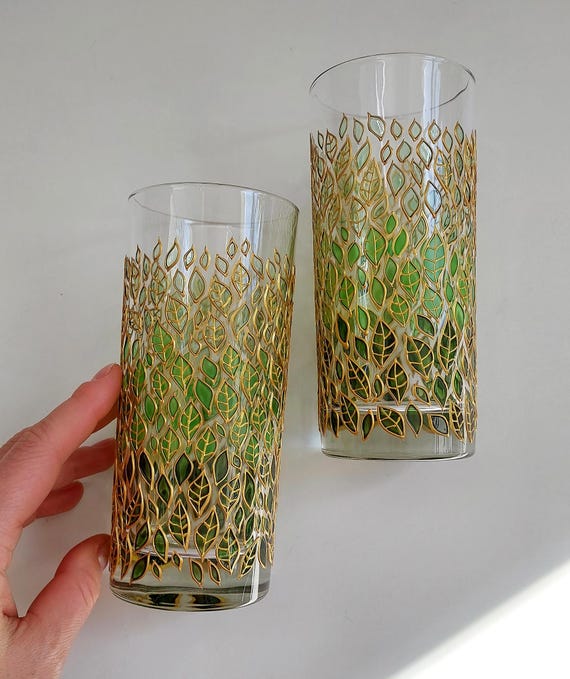 緑と金色の花柄ガラスグラスセット 緑の葉のガラス製タンブラー、花柄デザインの手描きストレートグラス