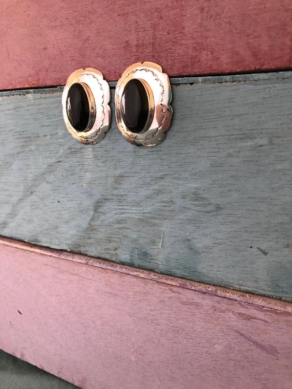 Concho Ovale JTS 2 Pouces Pour Selle - Sterling Overlay, Motif Pétoncle Avec Cheval