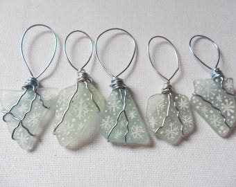 Sea glass hand painted snowflake art christmas tree decorations - wire wrapped set of 5