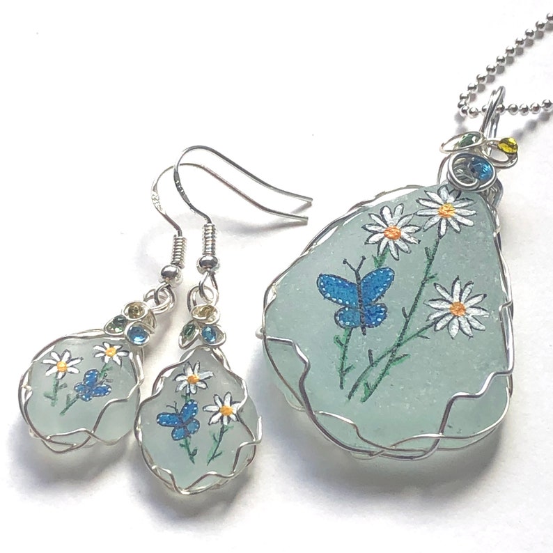 DAISY and blue butterfly hand painted sea glass necklace and earring set - wire wrapping and Swarovski crystals 