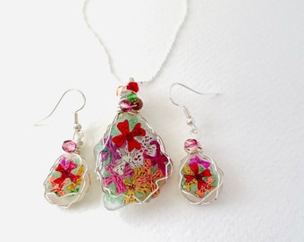 Alstroemeria flowers  - Hand painted sea glass necklace and earring set - wire wrapping and swarovski crystal beads