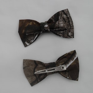 Bow Tie hair clip 4&quot;X 2&quot; for girls and ladies many colors