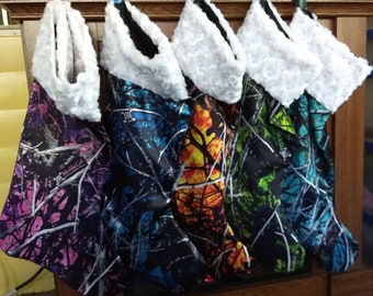 Christmas is coming ! comes in 3 sizes and 29 Camo colors to choose from