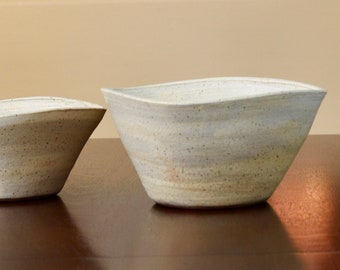 Keramikschale,Nesting Bowl Set,Schüsseln,Servierschüssel,Modern,Minimalist,Homegift,Geschenk,Gasthaus Geschenk,Steingut,Keramik Schüssel,handgefertigte Schüssel,Artisan