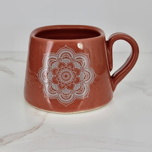 Keramik Becher, Teetasse, Steingut, handgemachte Keramik, Kaffee, Tee, Mandala, große Kaffeetasse, Becher Geschenk, Mandala Art, Boho, einzigartiges persönliches Geschenk