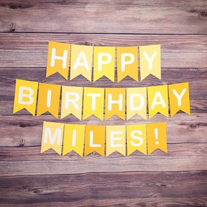 Banner de feliz cumpleaños, banner amarillo de feliz cumpleaños, banner de cumpleaños de niñas, banner de cumpleaños amarillo, banner de feliz cumpleaños personalizado
