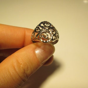 Sterling silver Vintage Carved detail ring, size 6