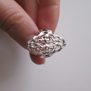 Sterling silver Vintage Carved ring, size 7