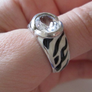 Canada 925 Sterling Silver Vintage Clear CZ Zebra Black and White Ring, size 10