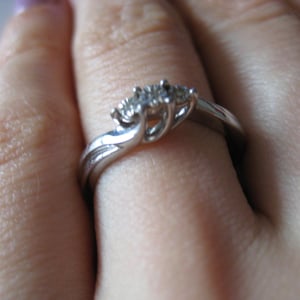 3 Diamond vintage sterling silver ring size 7