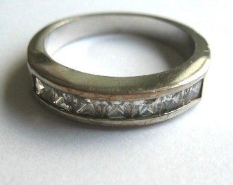 Vintage sterling silver clear Cz Stone band ring, size 7.5