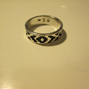 Sterling silver Vintage Ornament carved band ring, size 9